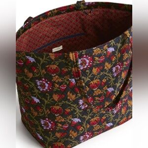 Vera Bradley Marston tote in midnight garden vines